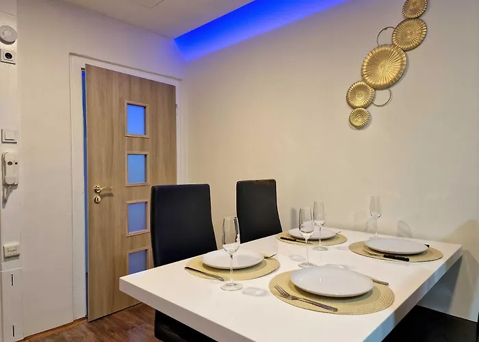 Wellness Gold With Private Sauna & Jacuzzi * Praha